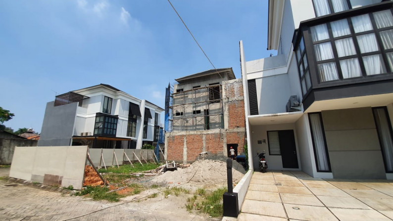 Dijual Cepat Rumah di River Valley Lebak Bulus Termurah!!!