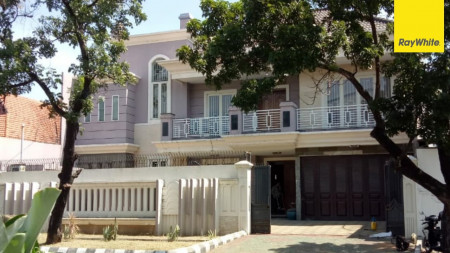 Dijual Rumah 2 lantai di Jalan Ronggolawe, Surabaya