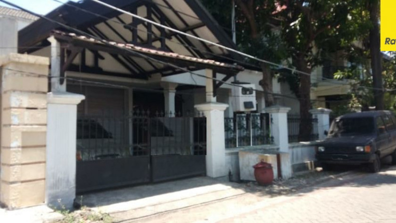 Dijual Rumah 2 lantai di Jalan Komering, Surabaya