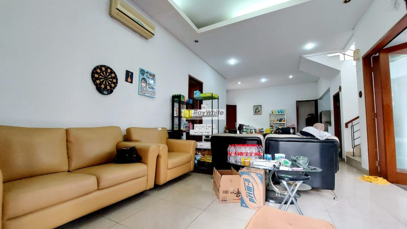 Rumah modern style siap huni dalam towm house di Pondok Labu