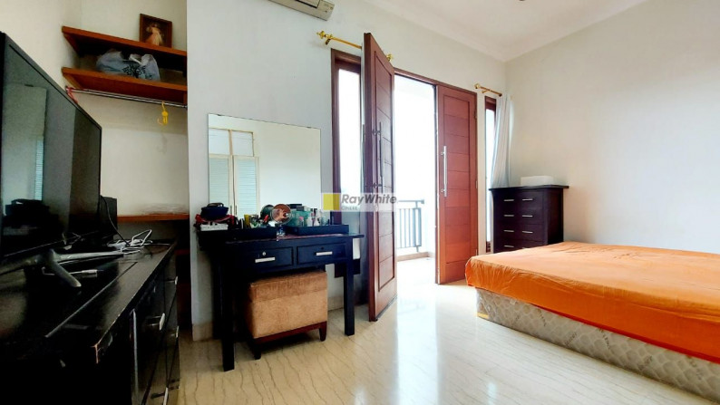 Rumah Modern Minimalis Siap Huni Furnished Dalam Town House di Pondok Pinang