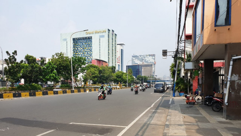 Tanah Komersil Gajah Mada Jakpus