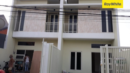 Dijual Rumah 2 lantai di Wonorejo Selatan, Surabaya