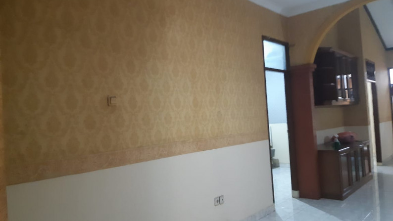 Dijual Rumah di Griya Loka, BSD