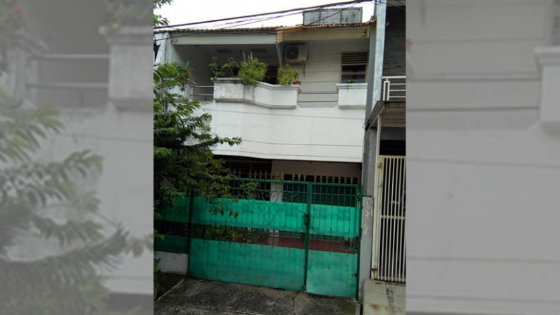 Rumah Pelepah Elok, Kelapa Gading, Luas 6x20m2