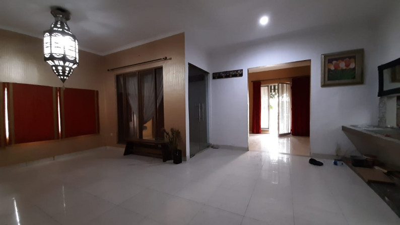 Rumah Siap Huni, Posisi HOOK, dan Hunian Nyaman @Emerald Garden, Bintaro