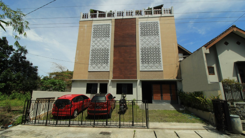 RUMAH KOST 36 KAMAR, FULL FURNISH, DEKAT KAMPUS UII KALIURANG