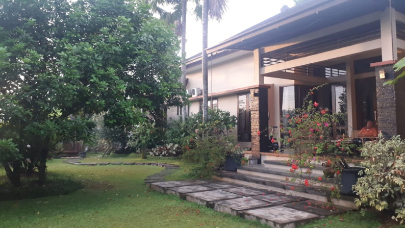 Rumah mewah di puspitek