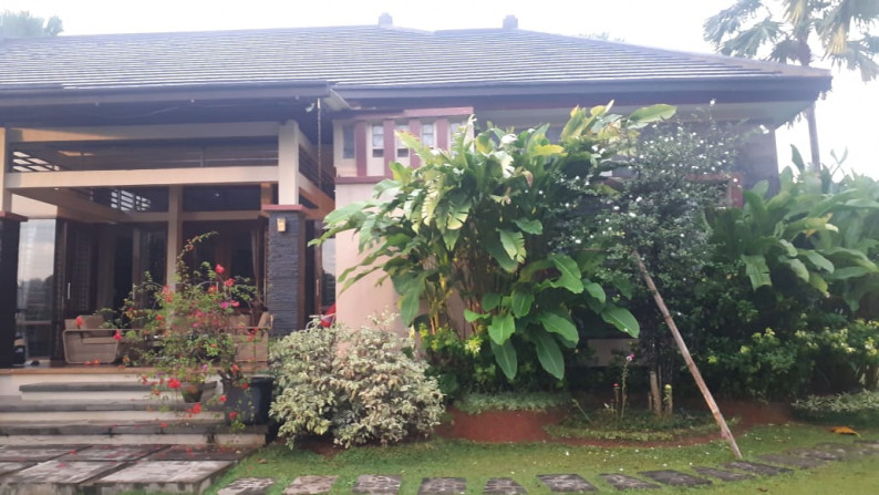 Rumah mewah di puspitek