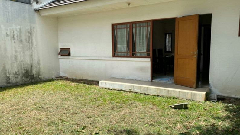 Rumah disewakan di grand wisata, full furnished bulevard lokasi tengah grand wisata.