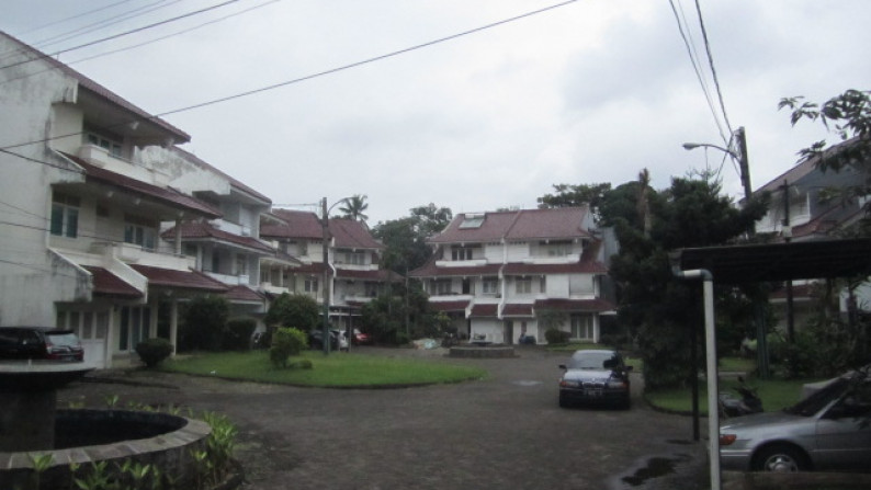 Rumah Lokasi Strategis, Hunian Nyaman dan Asri @Taman Graha Indah, Pondok Labu