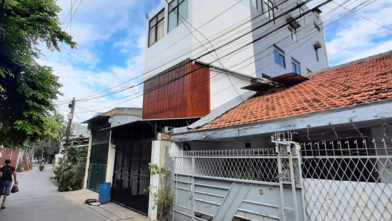 KOST DIJUAL: Kost Hayam Wuruk Labu Residence