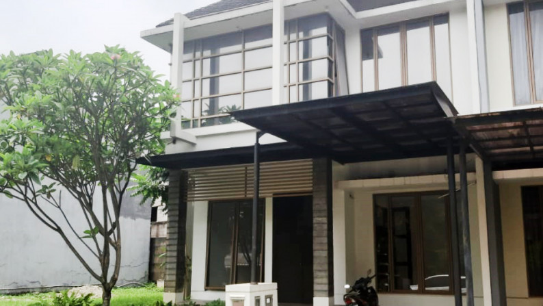 Rumah Bagus Di Emerald Terrace, Bintaro Jaya