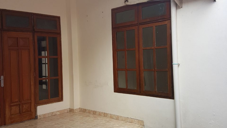 Rumah dijual Gayung Kebonsari