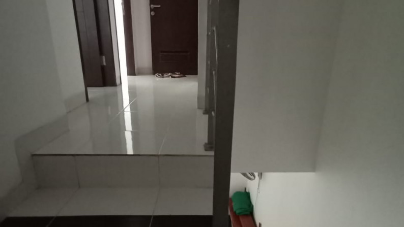 Hot Sale!!! Rumah Bagus,siap huni di Serpong Tangsel