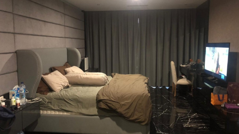 Dijual Nirvana Residence Kemang Luas Unit 293m2 semi furnished