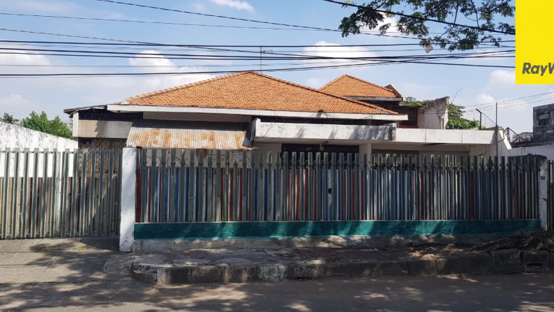 Dijual Rumah Pusat Kota di Jalan Sam Ratulangi, Surabaya