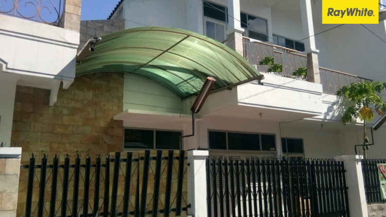 Dijual Rumah 2 lantai di Jalan Ngagel Wasana, Surabaya