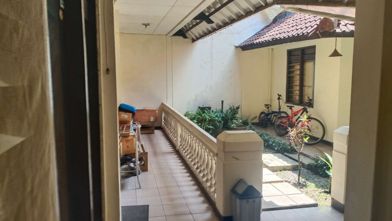 TURUN HARGA! RUMAH DAN KOST NYAMAN! Rumah Kost di Tubagus Ismail, Bandung Utara