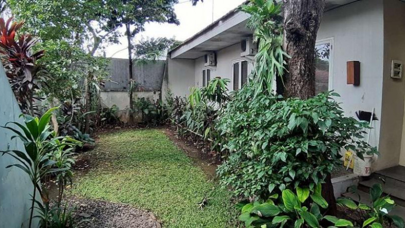 Dijual rumah lama hitung tanah 510m2 jarang ada di cipete selatan