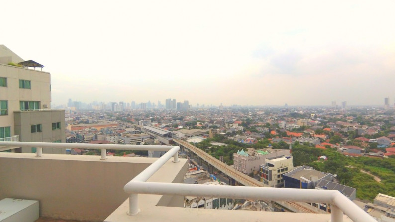 Penthouse Apartment at Bumimas Hilltop 533 m2 - 3 minutes from South CBD Jakarta TB Simatupang