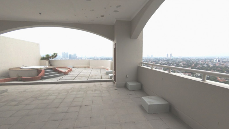 Penthouse Apartment at Bumimas Hilltop 533 m2 - 3 minutes from South CBD Jakarta TB Simatupang