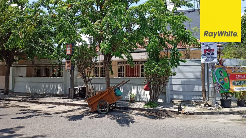 Disewakan Rumah Hook di Bendul Merisi Selatan, Surabaya