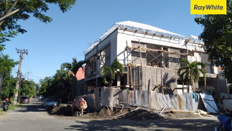 Dijual Rumah 2 lantai di Pandugo Timur, Surabaya