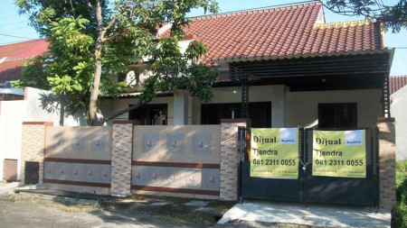 Rumah di Nirwana Regency, Bagus + Terawat, Row Jalan Lebar + Paving, Siap Huni