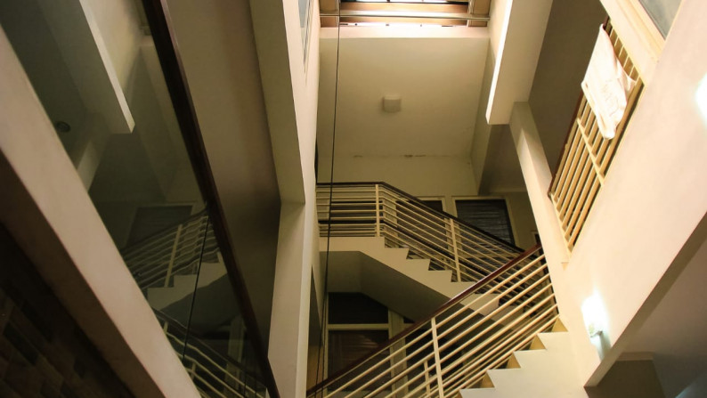 Kebayoran Village Bintaro Rumah Dihook 2 Lantai Mewah Turun Hrg #ALDG