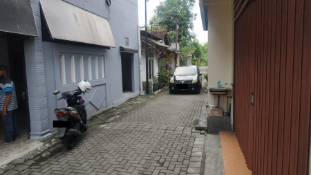 RUMAH KOST 20 KAMAR DEKAT KAMPUS UMY, RINGROAD BARAT