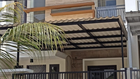 Dijual Rumah 2 lantai di Bendul Merisi Utara, Surabaya