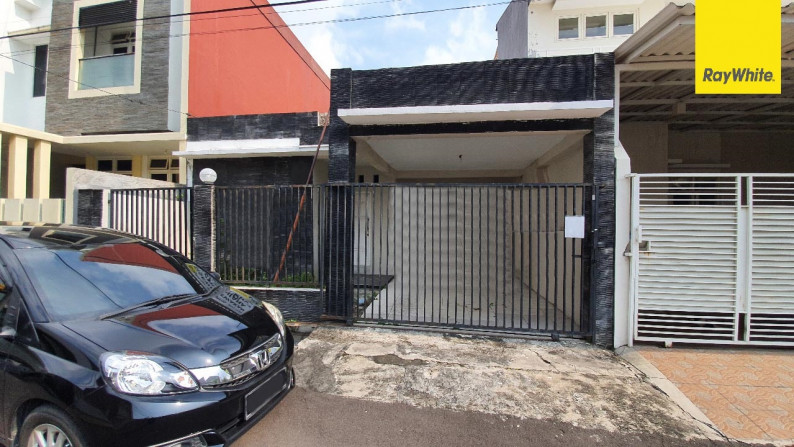 Disewakan Rumah 1,5 lantai di Nginden Intan, Surabaya