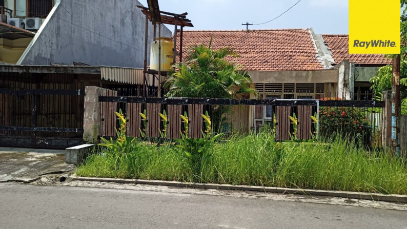 Dijual Rumah di Jalan Taman Kendangsari, Surabaya