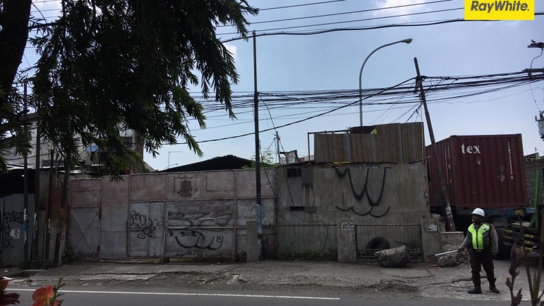 Dijual Gudang Komersial Area di Jl Raya Sukomanunggal, Surabaya