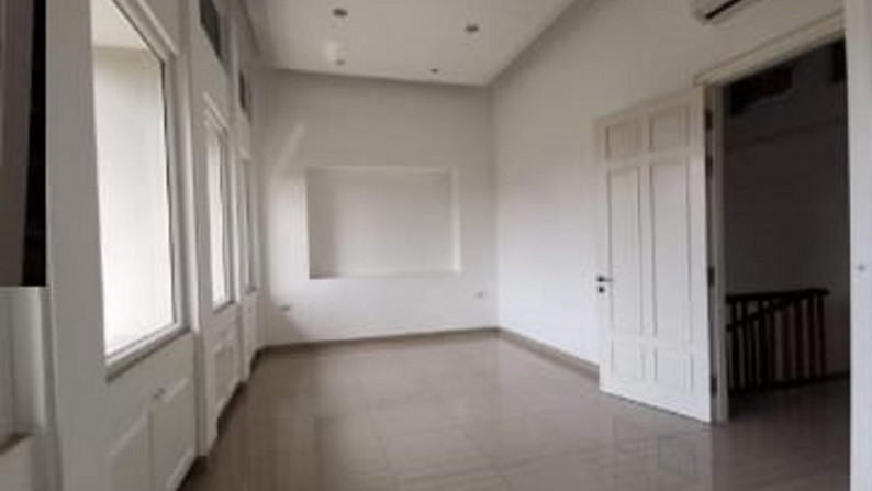 Rumah MEWAH, Siap Huni, dan Hunian Nyaman @Graha Taman, Bintaro