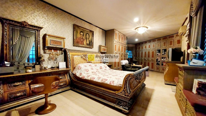 Rumah cantik terawat lokasi favorite di Pondok Indah