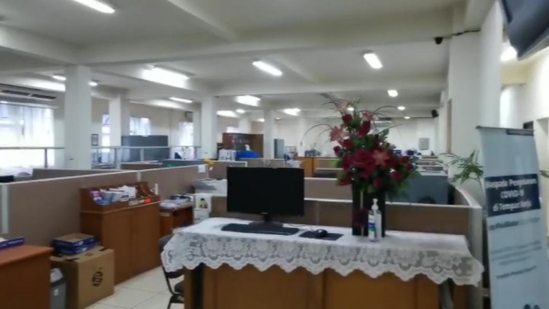 DISEWAKAN GEDUNG UNTUK KANTOR