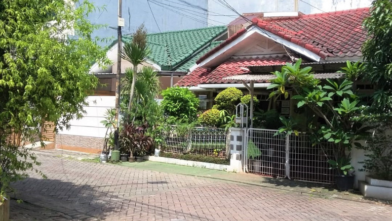 Rumah di lokasi nyaman dan bebas banjir di depan taman Citra Garden 2 - 0015-HEN