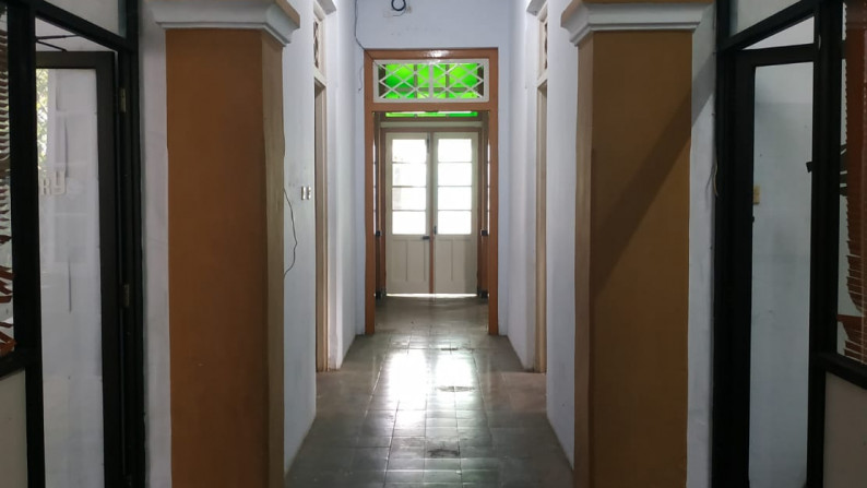 TANAH DAN BANGUNAN  DI JL BAUSASRAN, DEKAT RS BETHESDA LEMPUYANGWANGI, YOGYKARTA