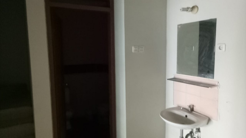 Dijual Ruko di JL. Palem - Palem Semi - Karawaci - Tangerang