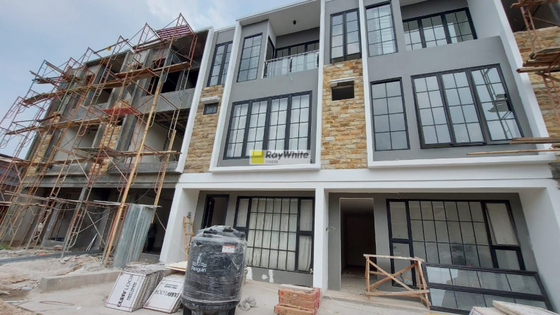 Rumah Brand New Modern Minimalis Dalam Town House Di Tebet