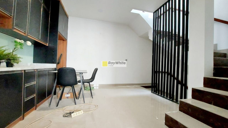 Rumah Brand New Modern Minimalis Dalam Town House Di Tebet