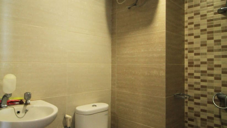 1 UNIT APARTEMENT FULL FURNISH, DI STUDENT CASTLE, DEKAT KAMPUS YKPN, UPN