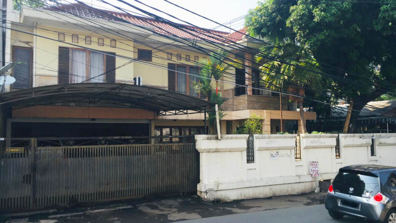 Rumah Lokasi Strategis Taman Dpn Belakang Jl Bangka, Luas 555m2