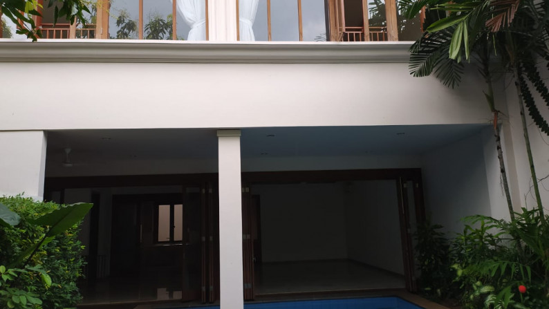 Rumah MEWAH, Siap Huni, dan Hunian Nyaman @Kemang Dalam