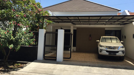 Dijual Rumah 1,5 lantai di Gayungsari Barat, Surabaya