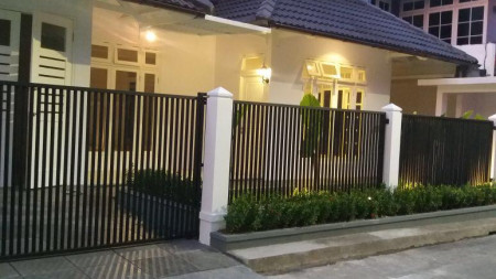 DIJUAL RUMAH JL TAMAN BUKIT KEMANG JAKARTA SELATAN