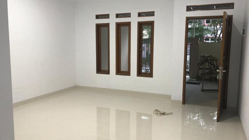 Rumah Baru Siap Huni di Harapan Indah Bekasi