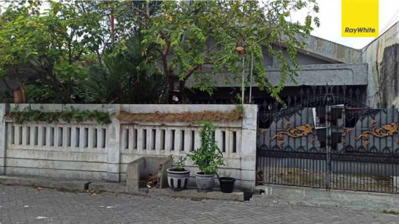 Disewakan Rumah di Jalan Lebak Indah, Surabaya